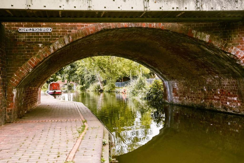 Hidden Gem Canal Facing Retreat With Lovely Walks Hopwas Exterior foto